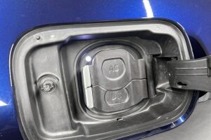 BMW i4 esikatselu 18