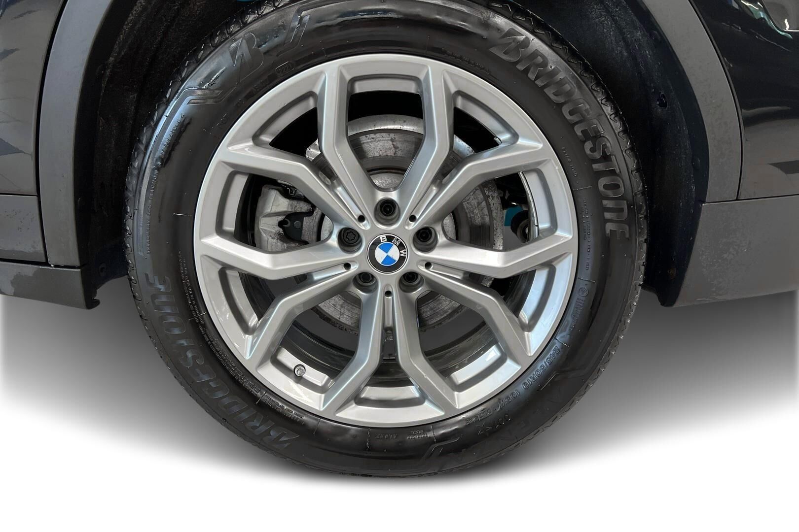 BMW X3 iso kuva 13