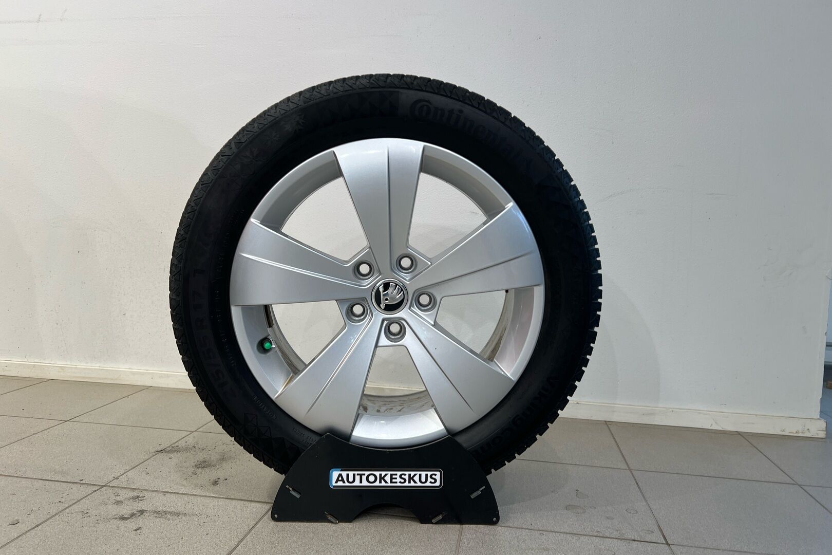 Skoda Superb iso kuva 11