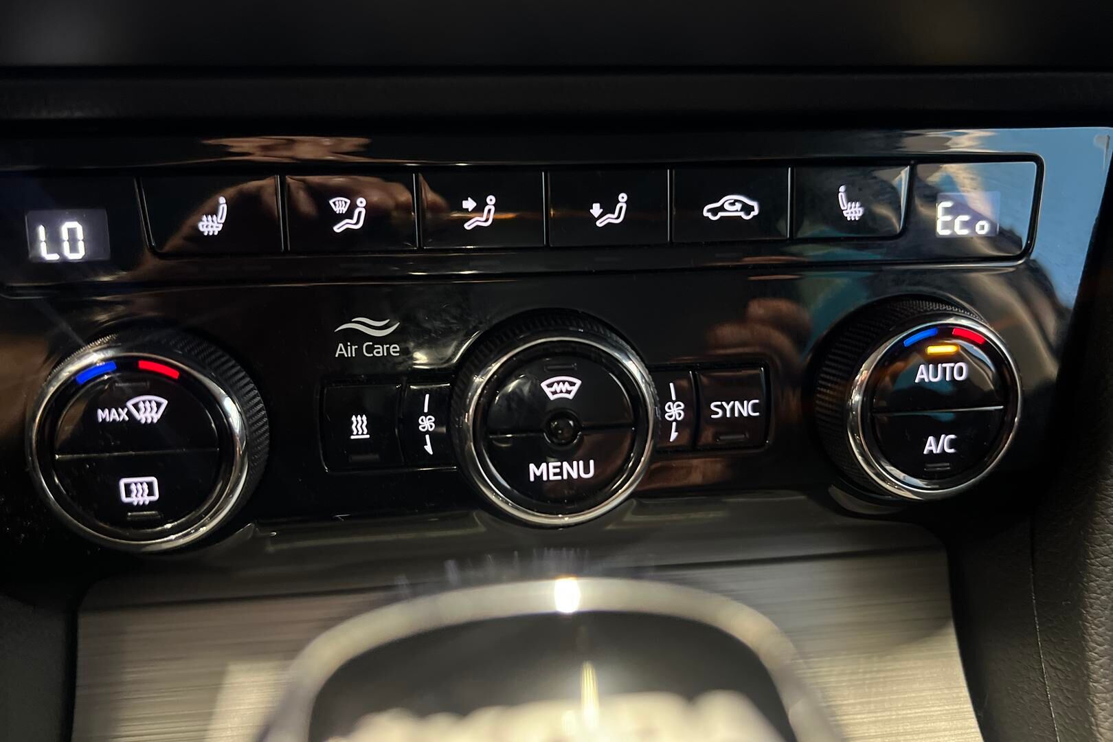 Skoda Superb iso kuva 26