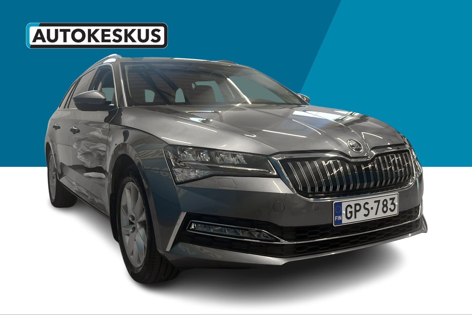 Skoda Superb iso kuva 4