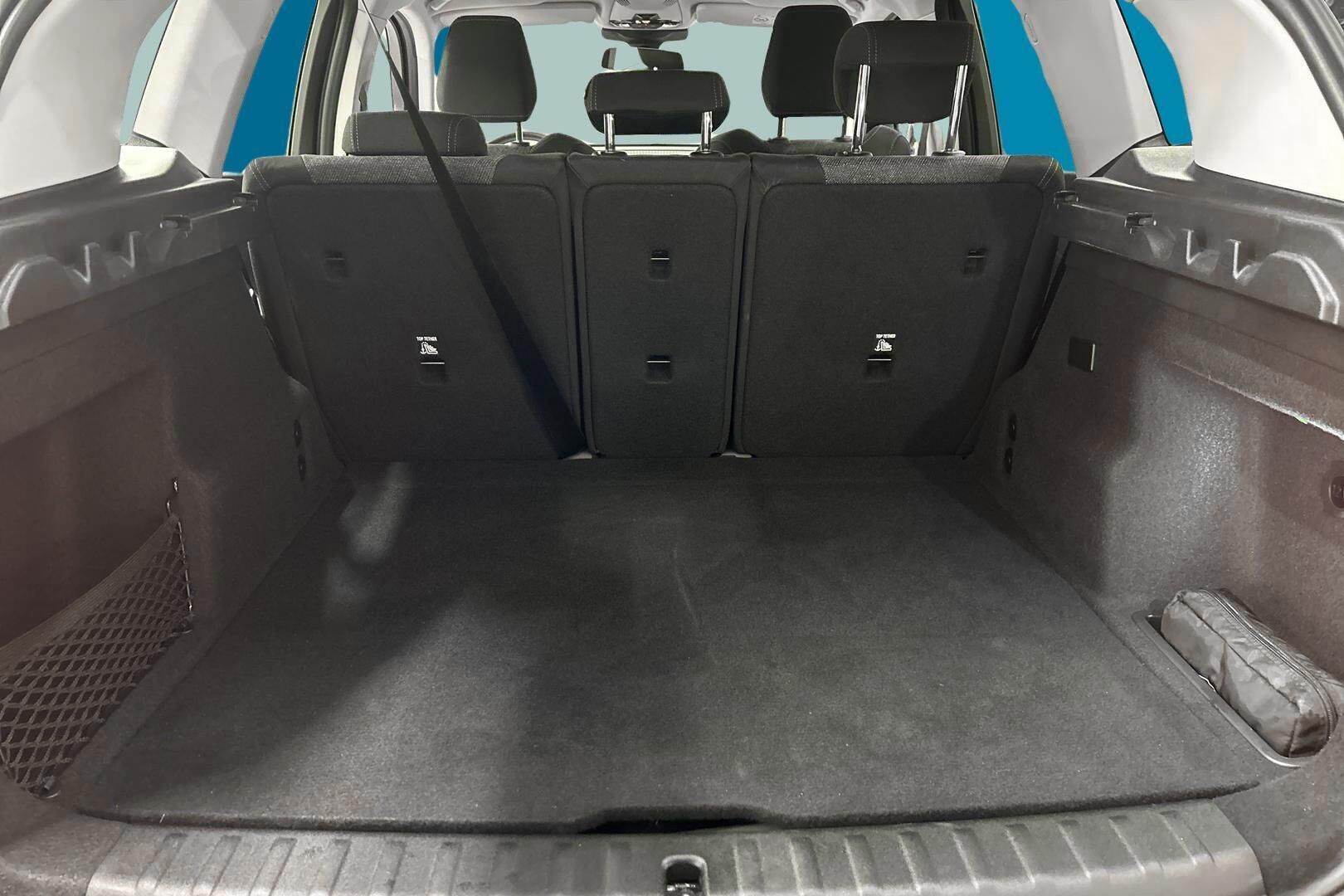 BMW X1 iso kuva 12