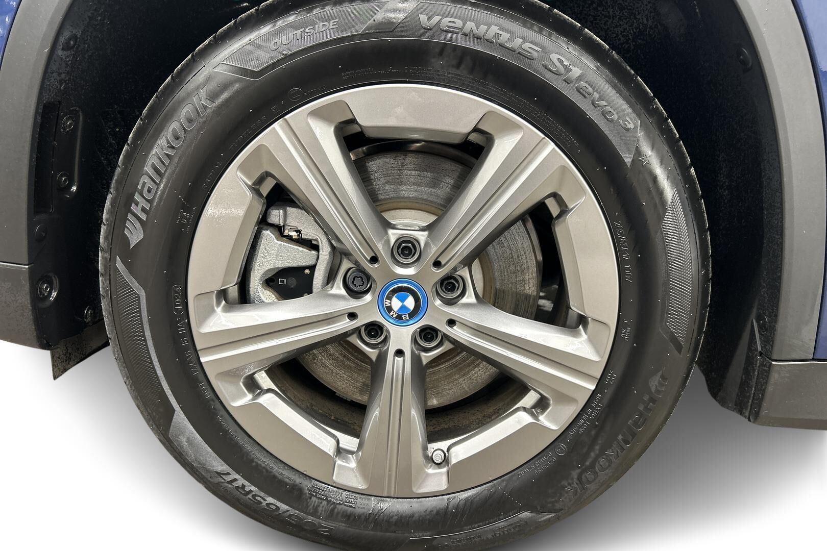 BMW X1 iso kuva 13