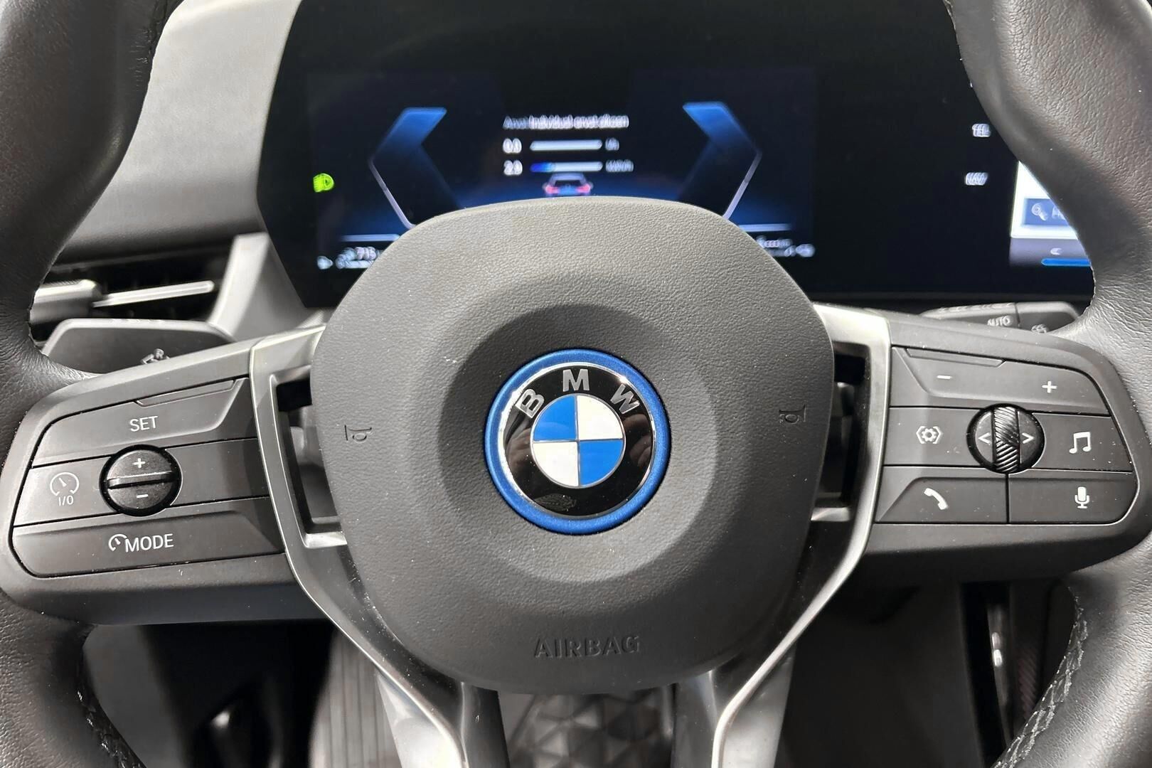 BMW X1 iso kuva 18