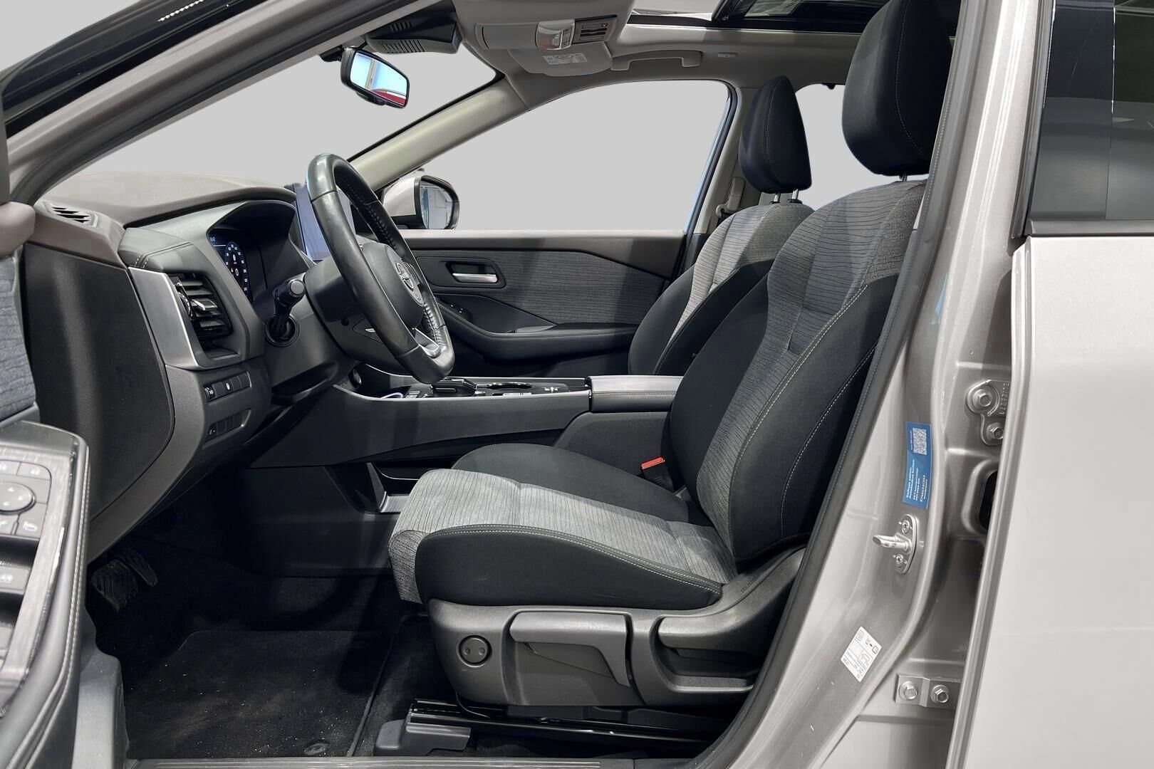 Nissan X-Trail iso kuva 29
