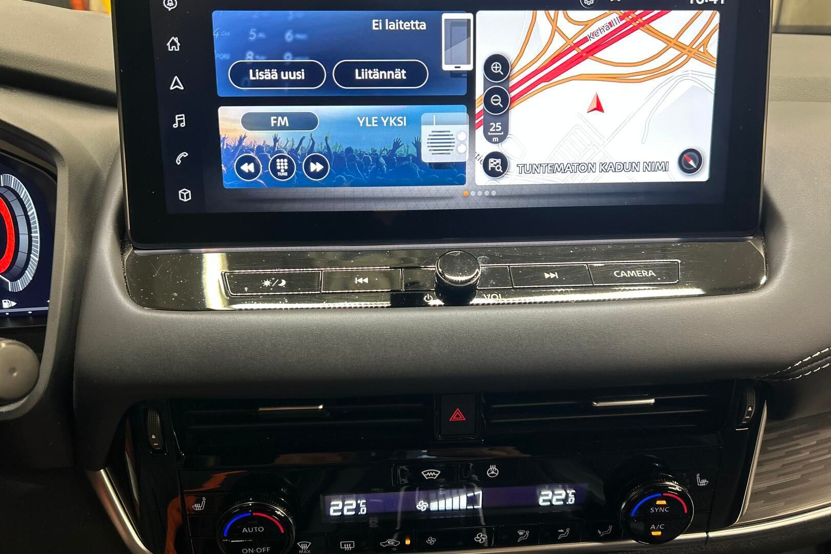 Nissan Qashqai iso kuva 15