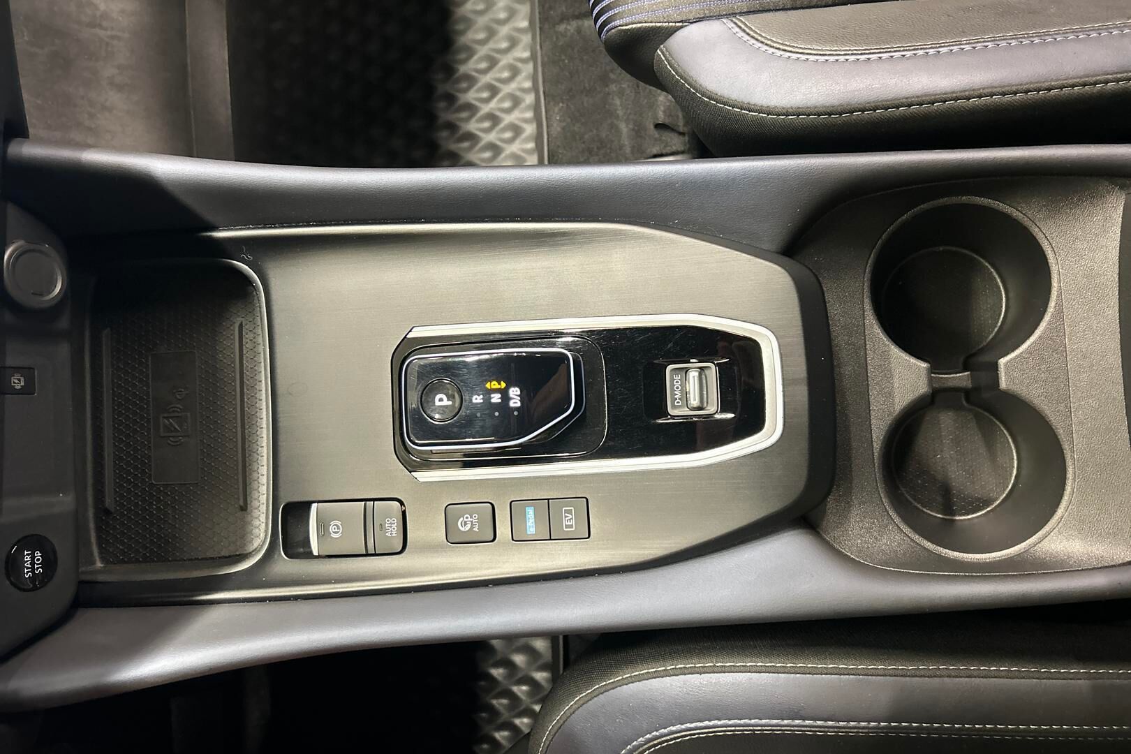 Nissan Qashqai iso kuva 16