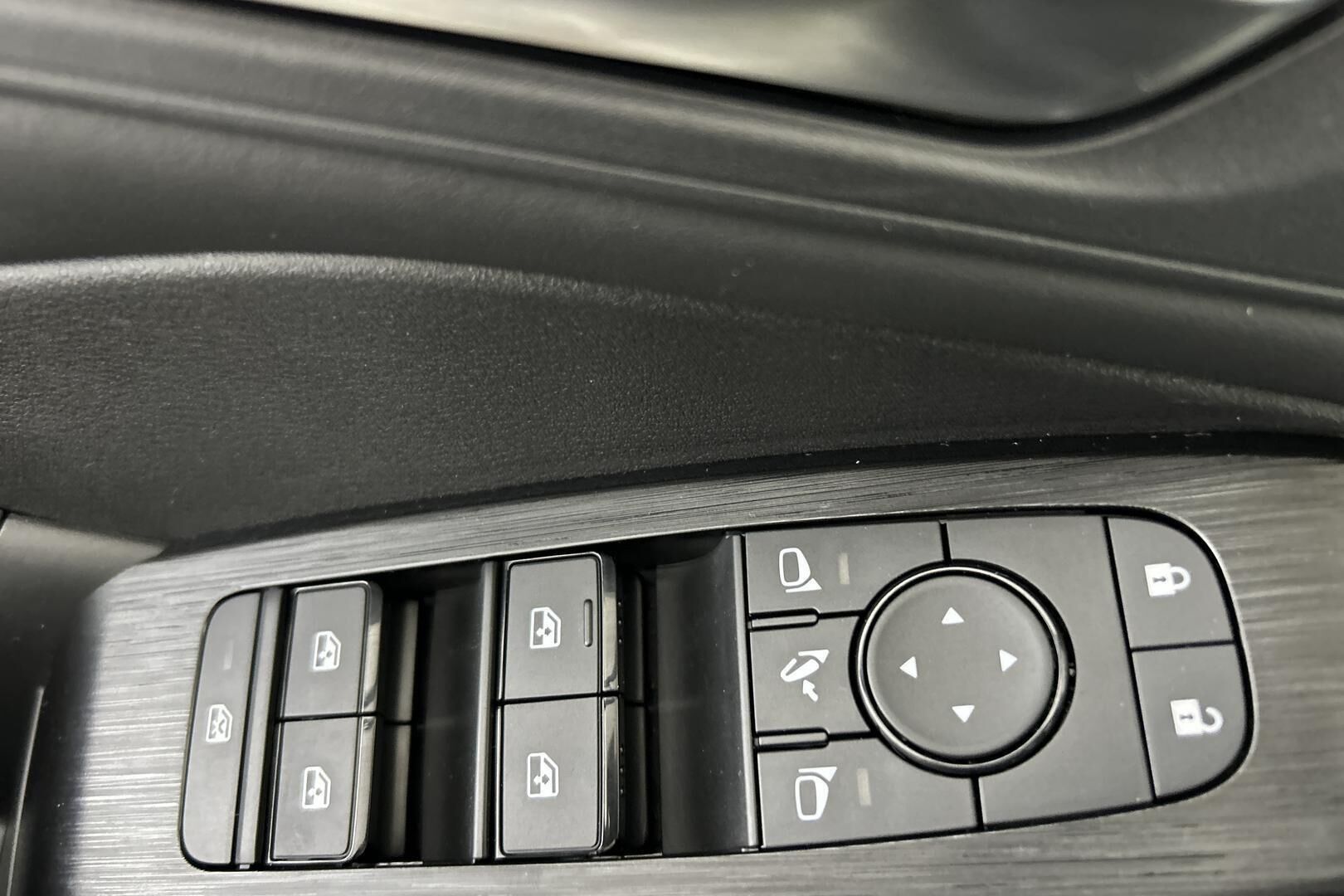 Nissan Qashqai iso kuva 15