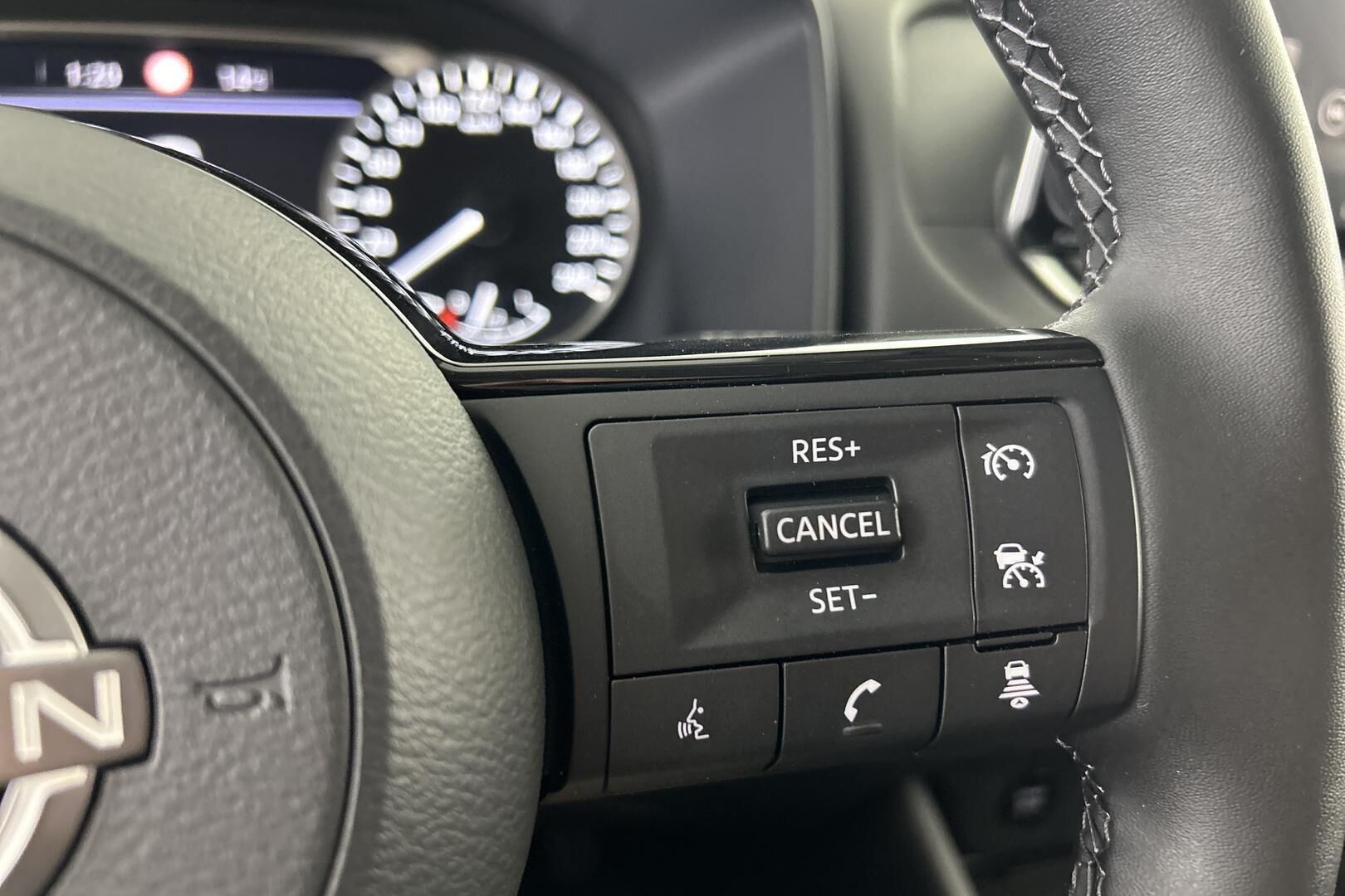 Nissan Qashqai iso kuva 23
