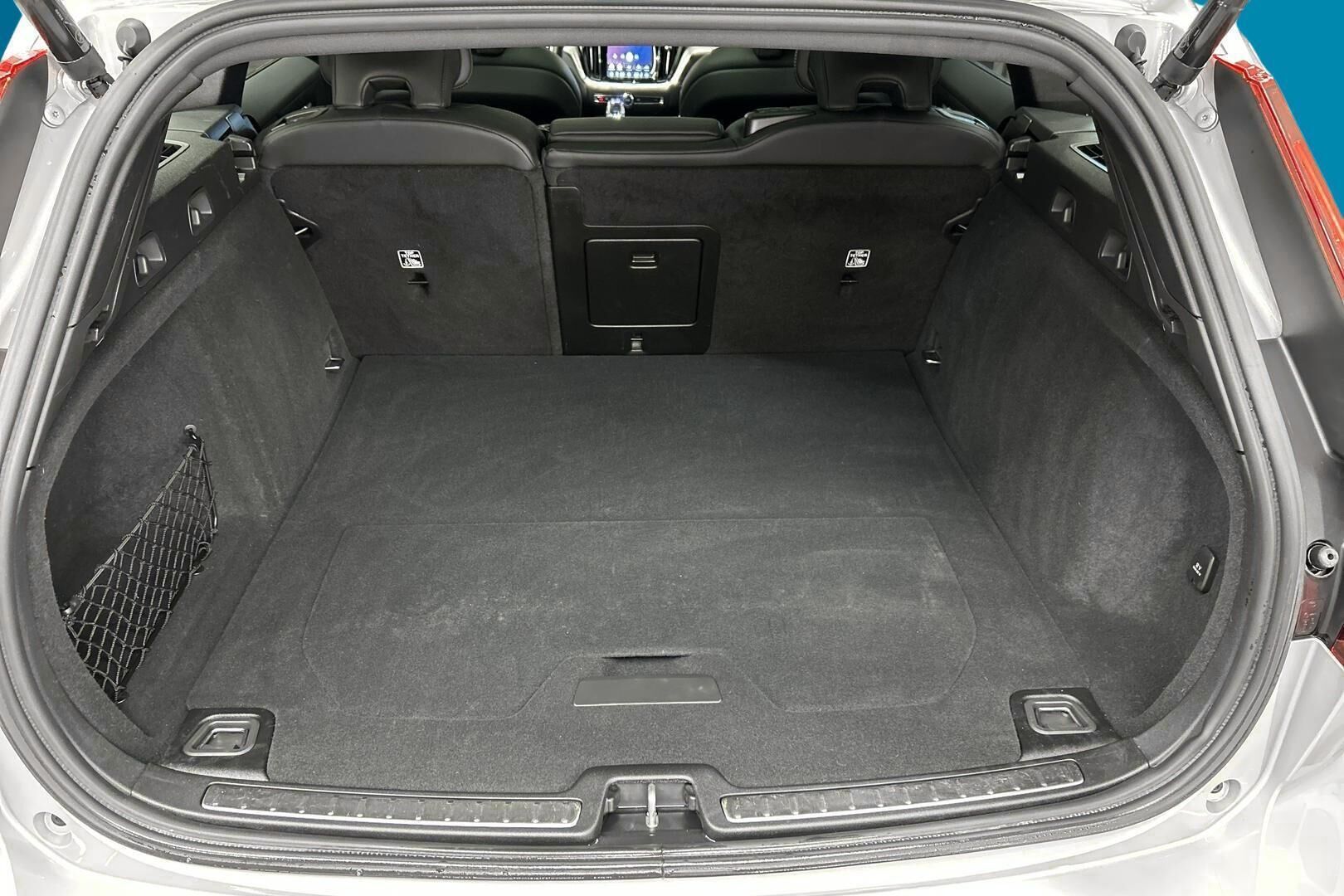 Volvo V60 iso kuva 12