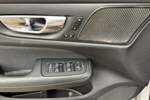 Volvo V60 esikatselu 22