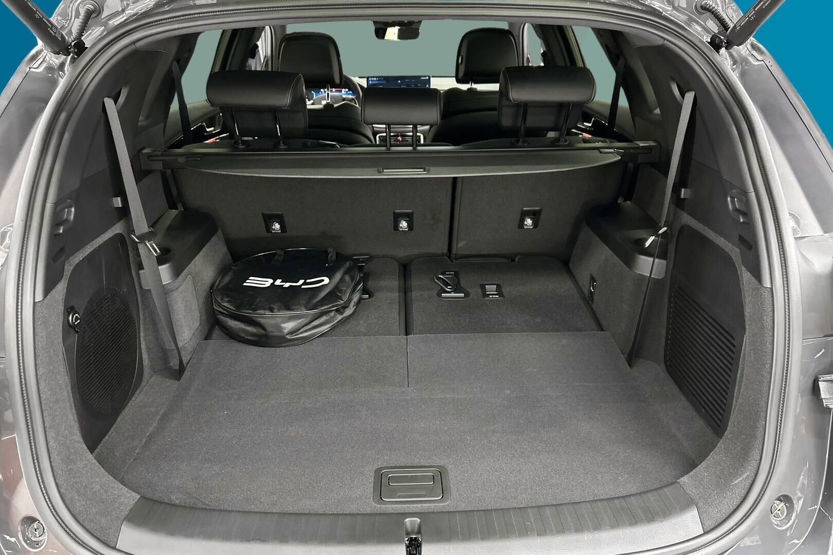 BYD Tang iso kuva 11