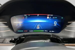 BYD Tang esikatselu 13