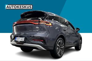 BYD Tang esikatselu 4