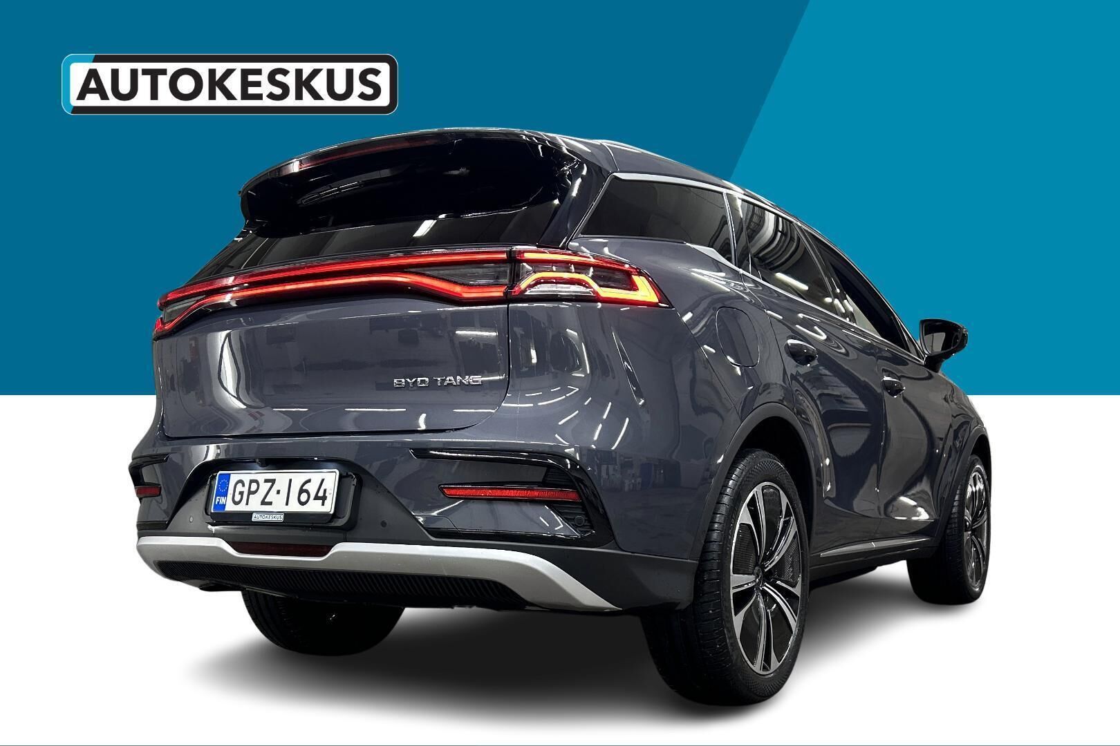 BYD TANG iso kuva 4