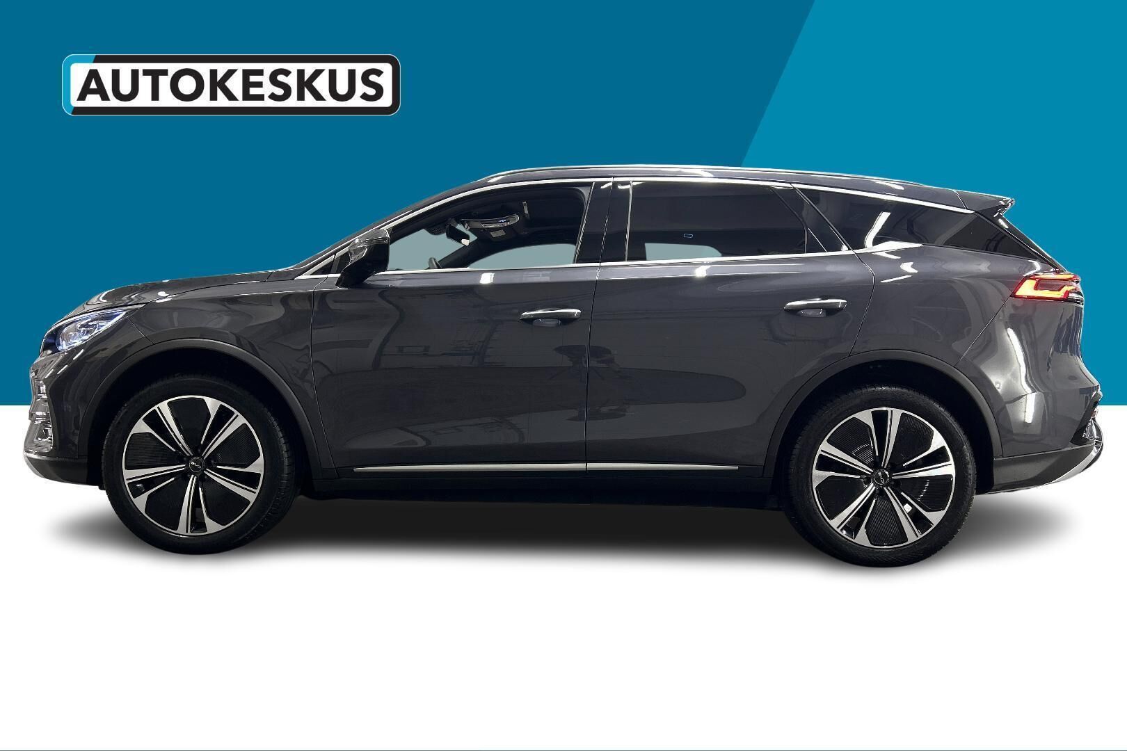 BYD TANG iso kuva 7