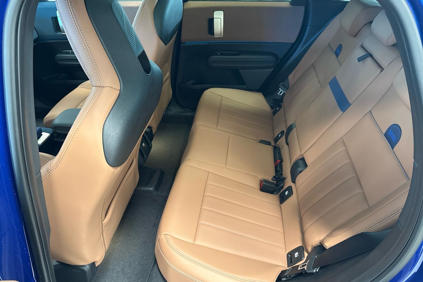 Mini Countryman iso kuva 6