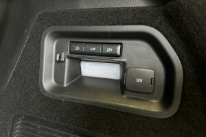 Ford Explorer esikatselu 16