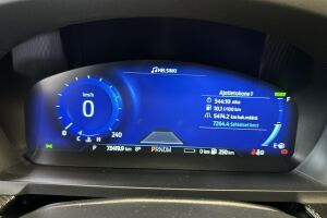 Ford Explorer esikatselu 19