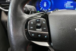 Ford Explorer esikatselu 21