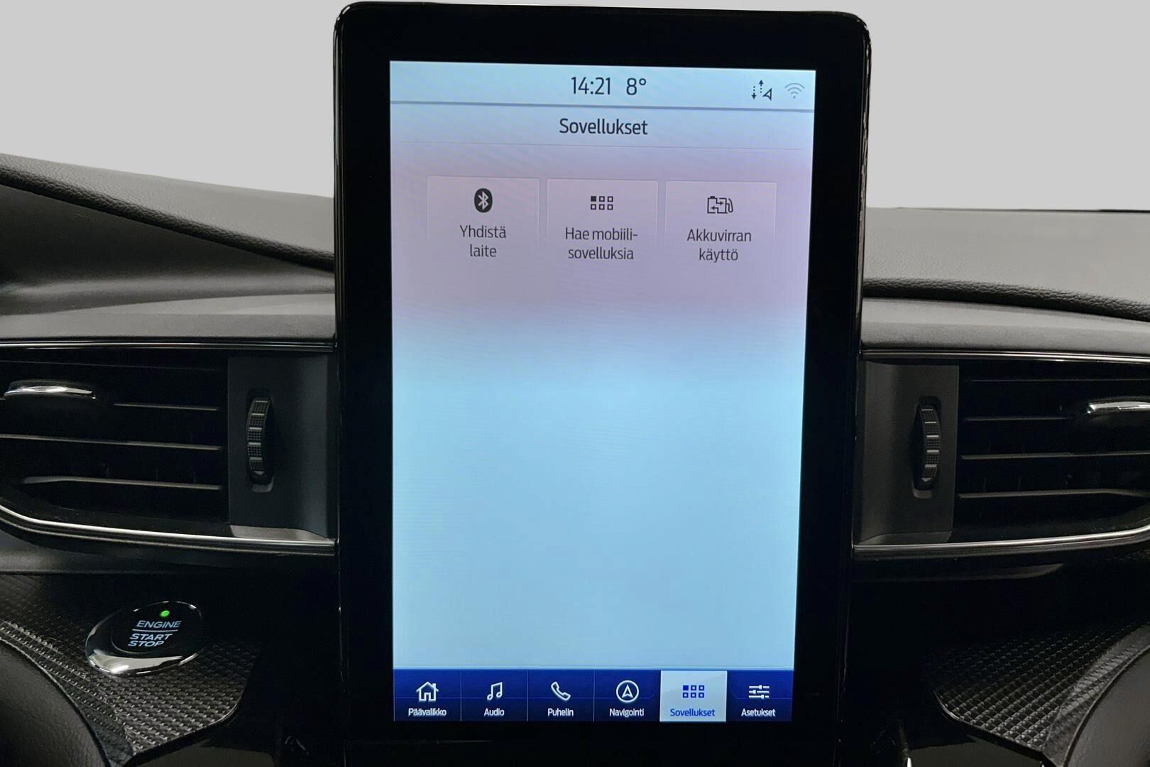 Ford Explorer iso kuva 31