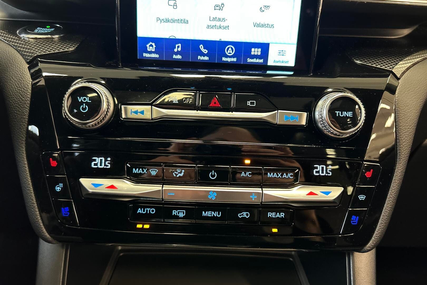 Ford Explorer iso kuva 33