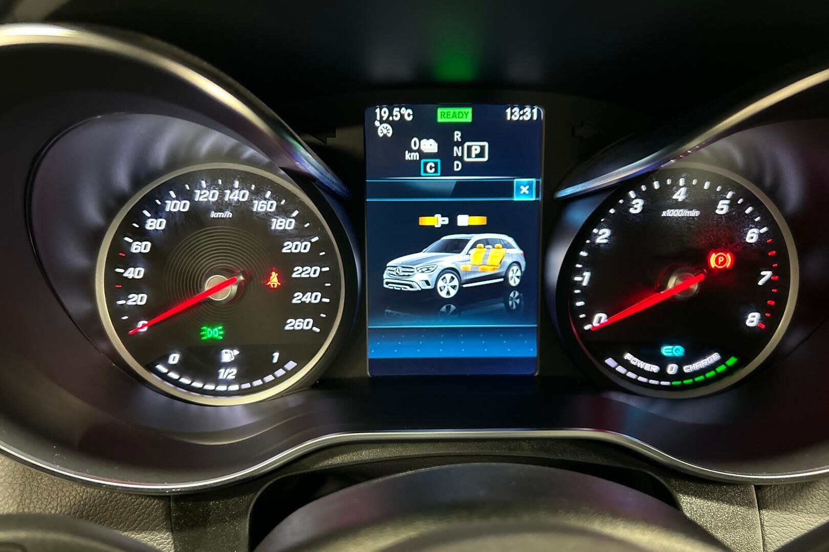 MERCEDES-BENZ GLC iso kuva 13