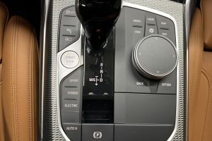BMW 3-SARJA esikatselu 15