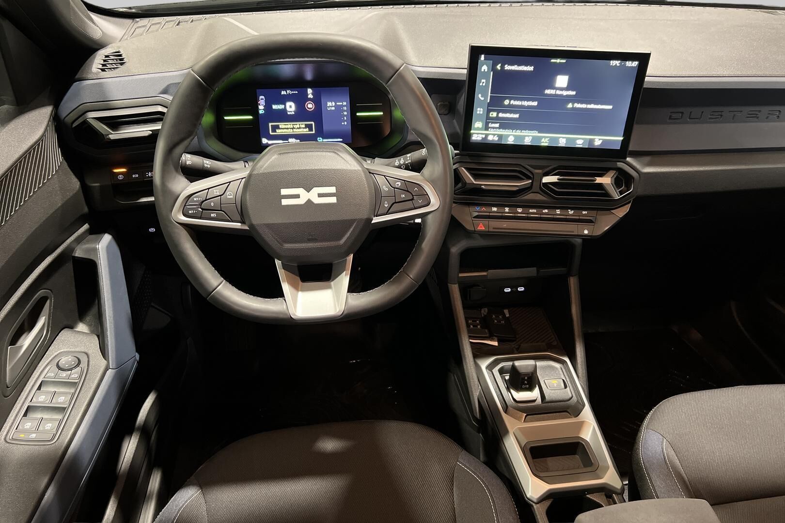 Dacia Duster iso kuva 10