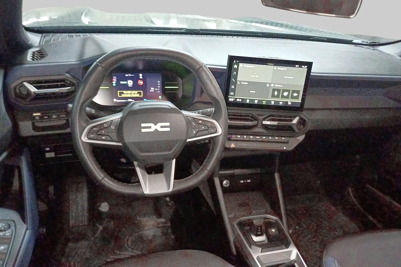 Dacia Duster iso kuva 2