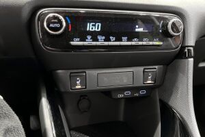 Toyota Yaris esikatselu 19