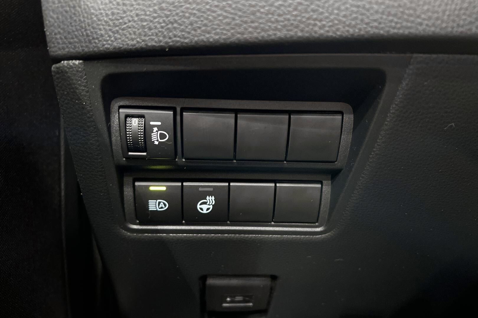 Toyota Yaris iso kuva 25