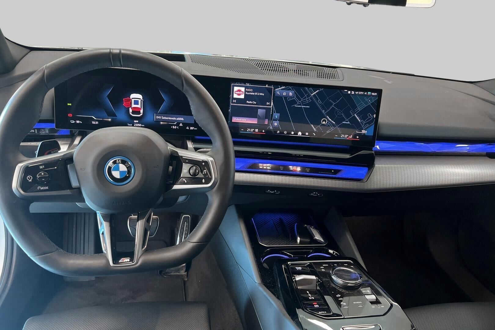 BMW i5 iso kuva 10