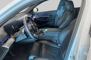 BMW i5 esikatselu 8