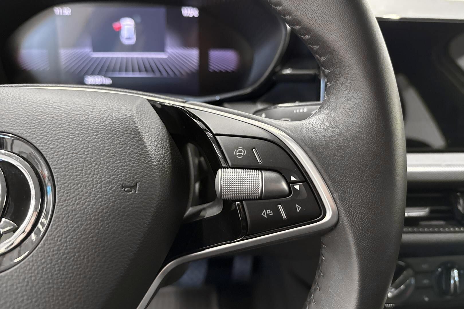 Skoda Fabia iso kuva 16
