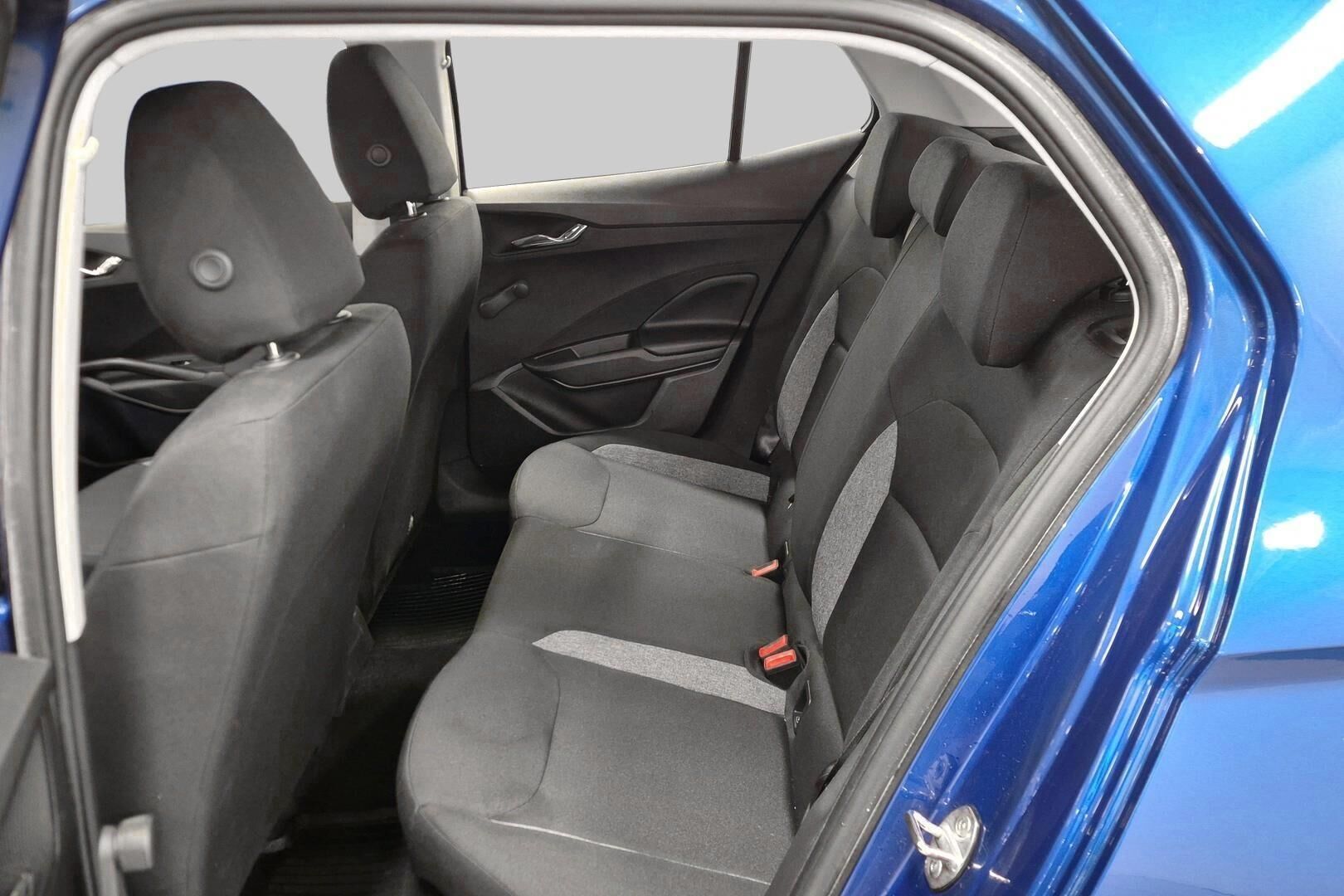 Skoda Fabia iso kuva 10