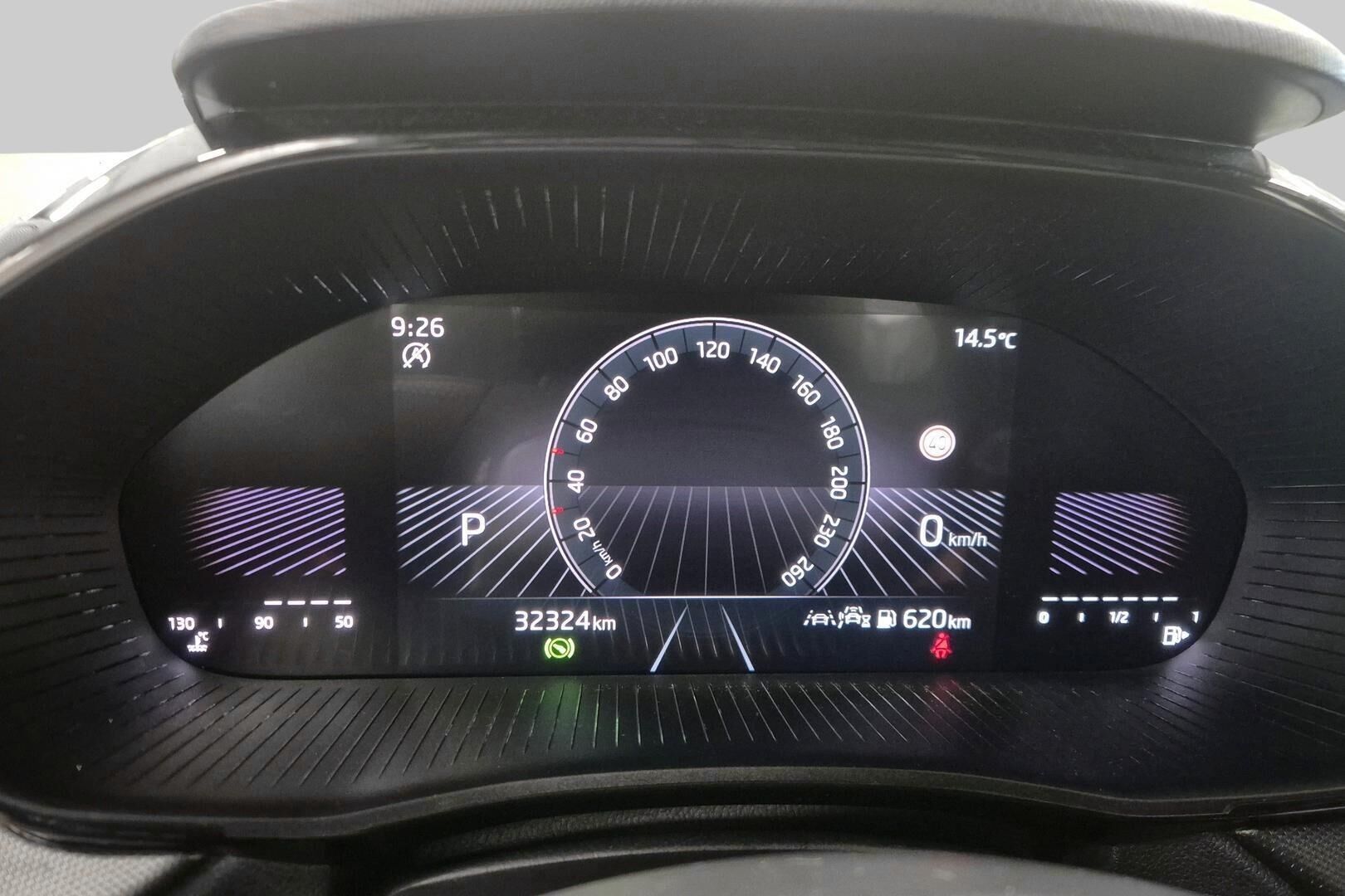 Skoda Fabia iso kuva 14