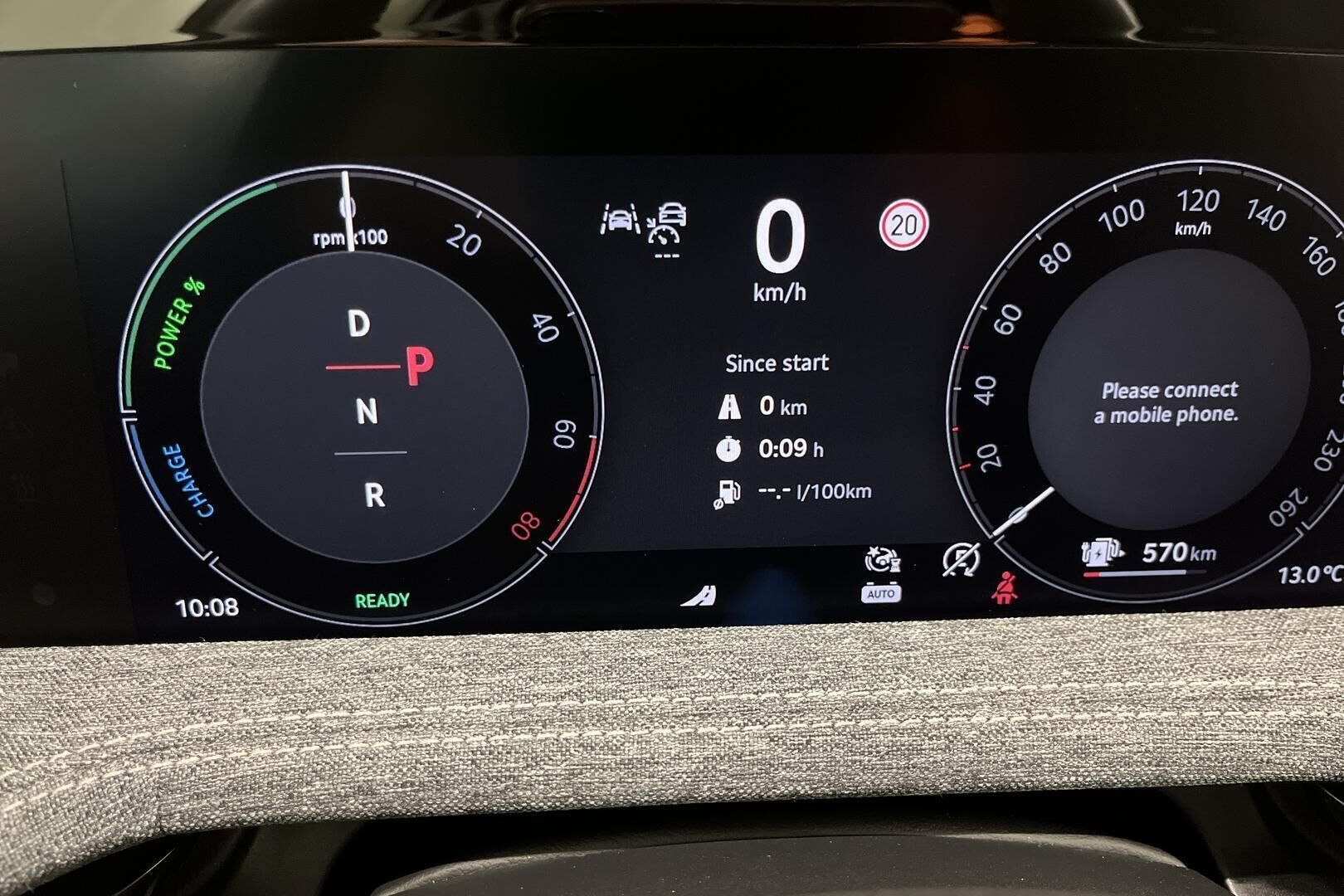 Skoda Superb iso kuva 13