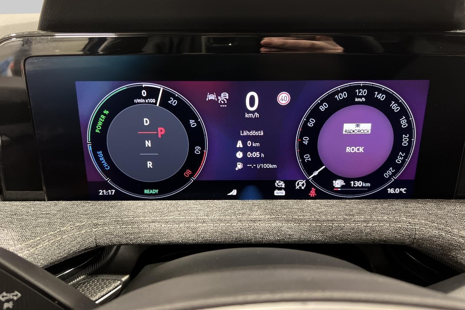 Skoda Superb iso kuva 28