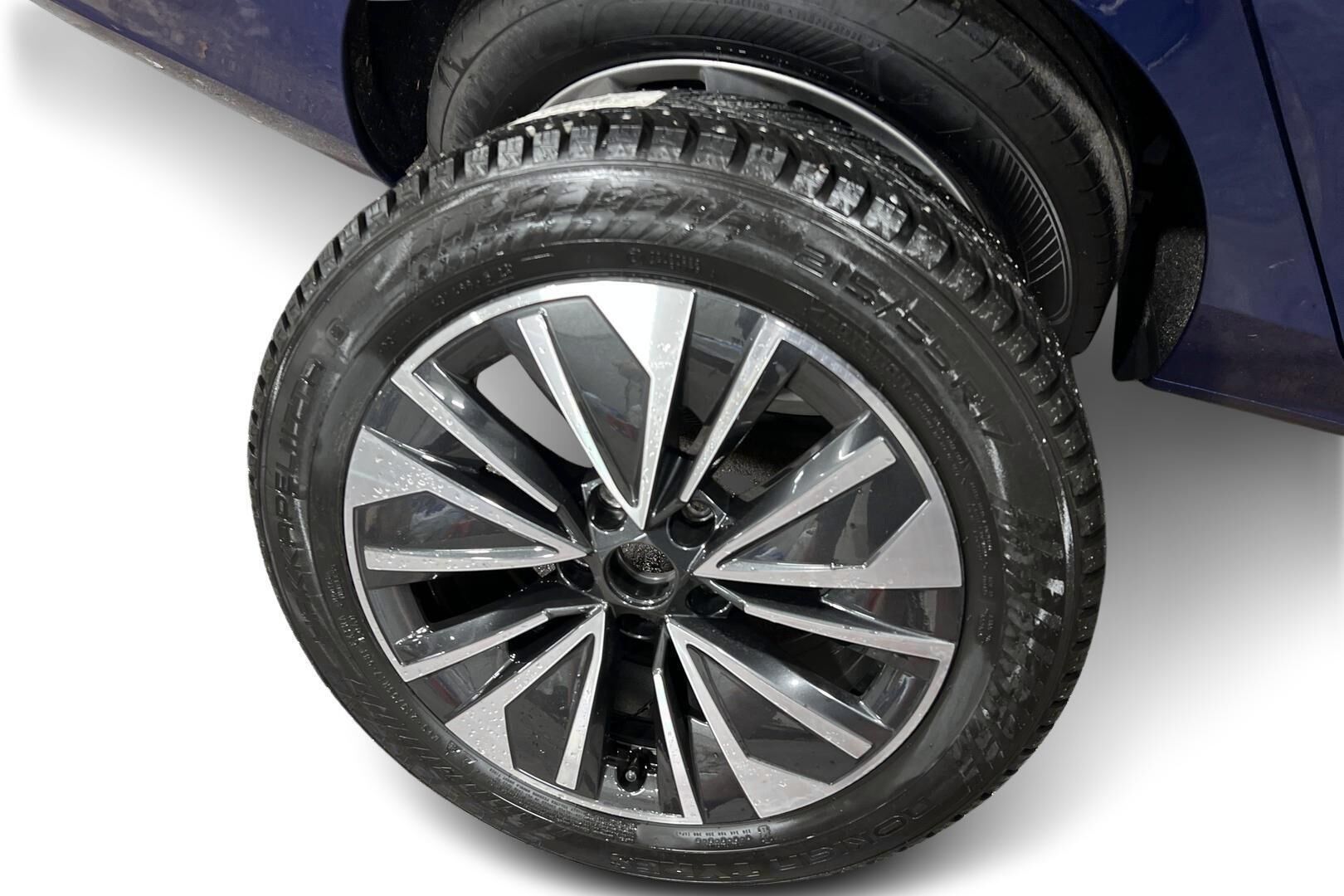 Skoda Superb iso kuva 20