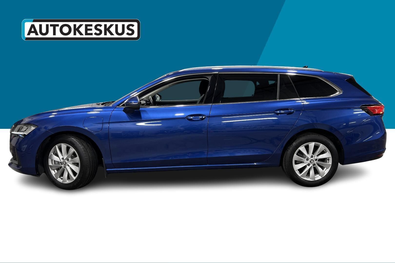 Skoda Superb iso kuva 6