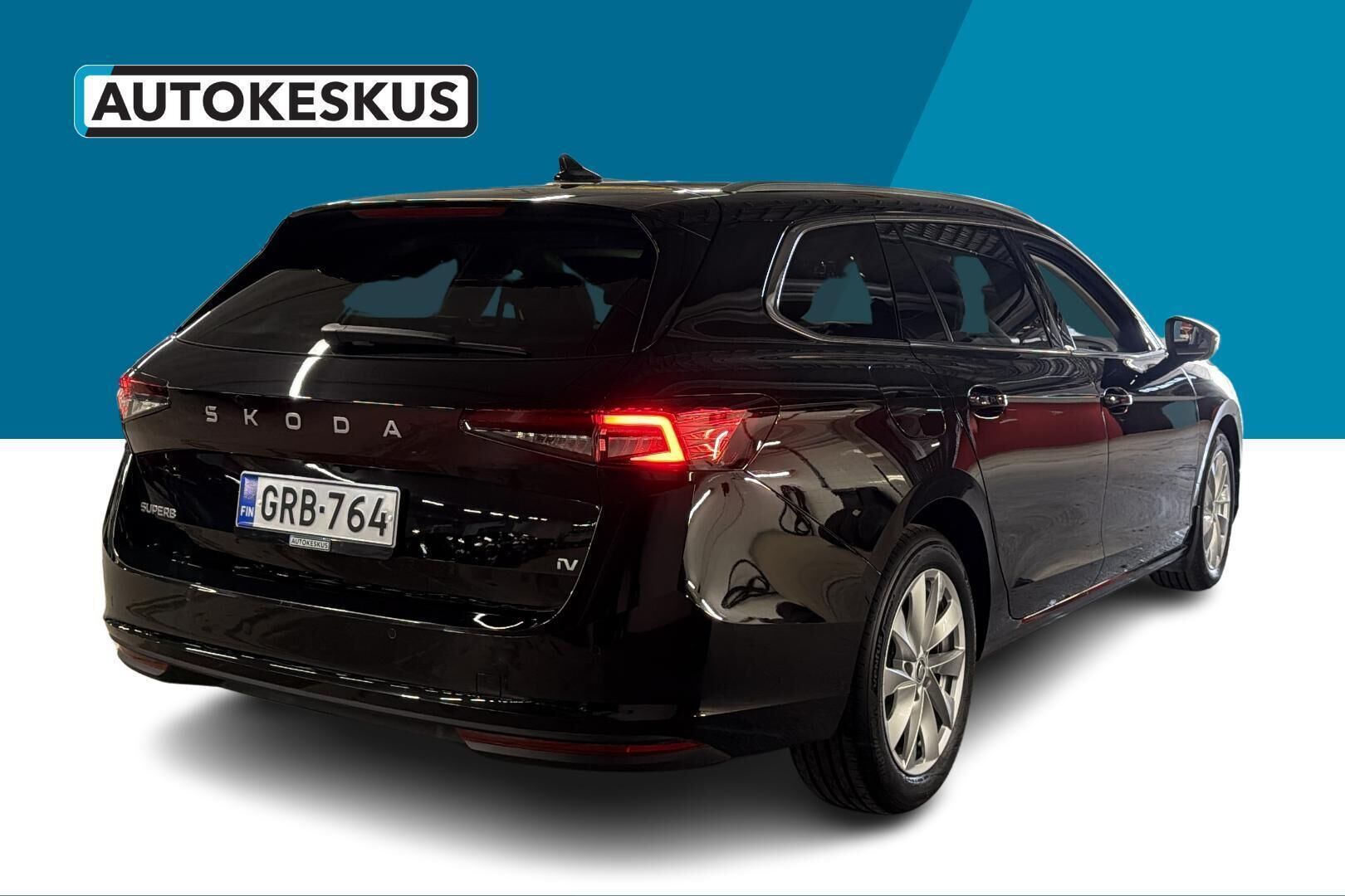 Skoda Superb iso kuva 4