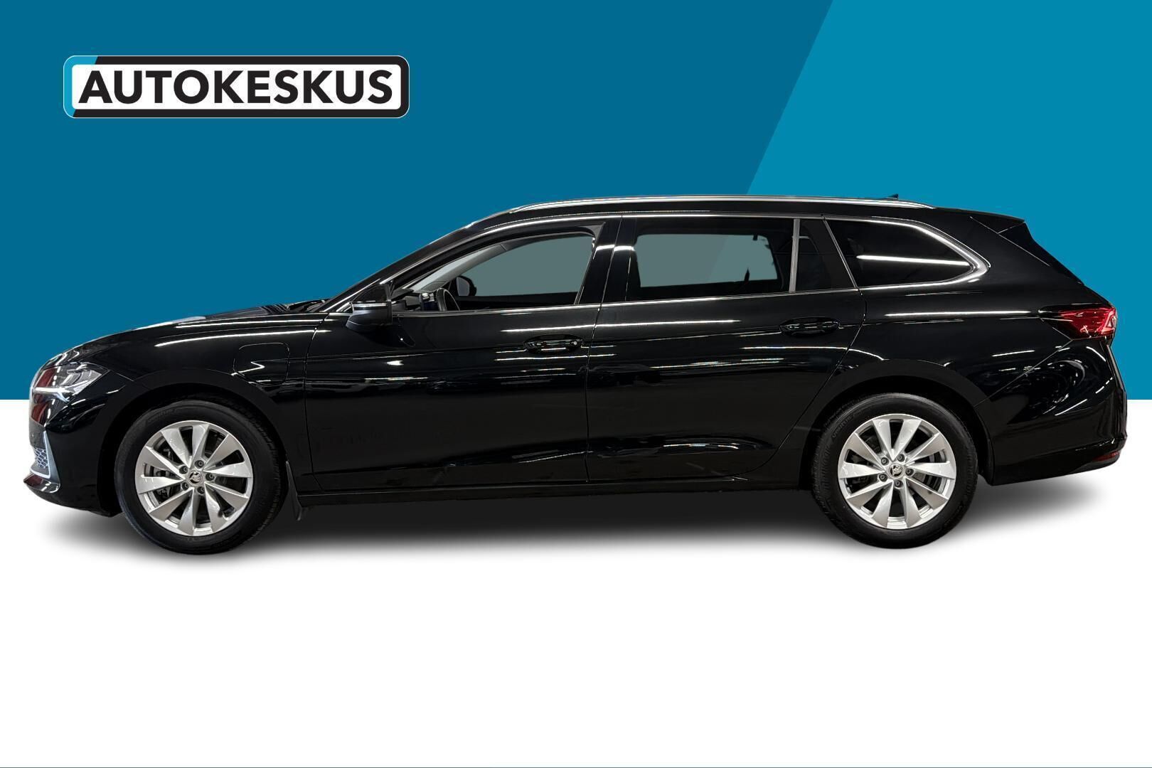 Skoda Superb iso kuva 7