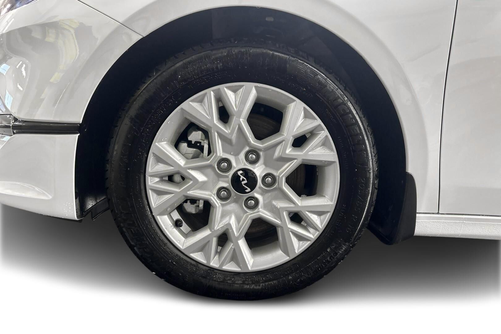 Kia Ceed iso kuva 12