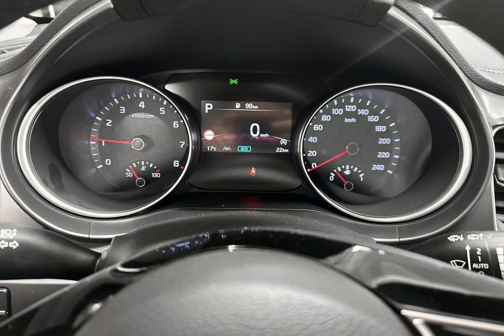 Kia Ceed iso kuva 13