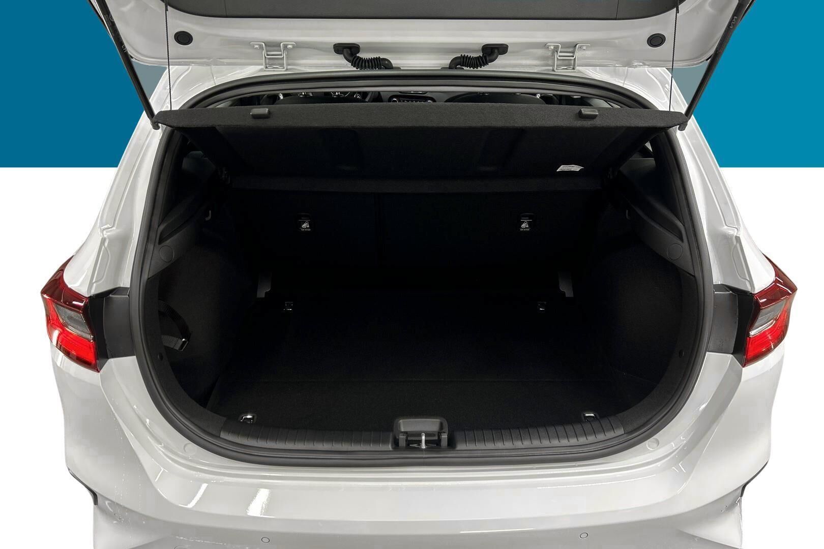 Kia Ceed iso kuva 11