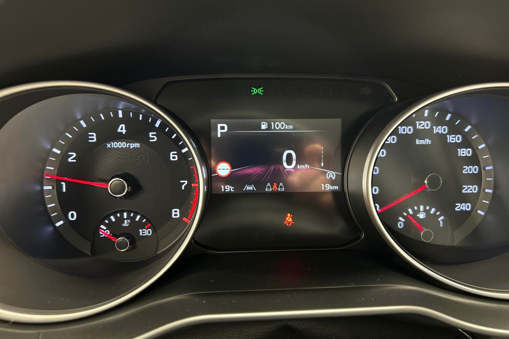 Kia Ceed iso kuva 13