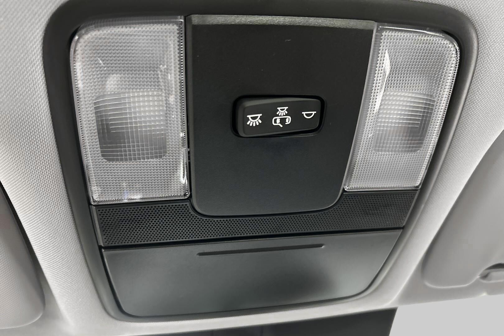 Kia Ceed iso kuva 22