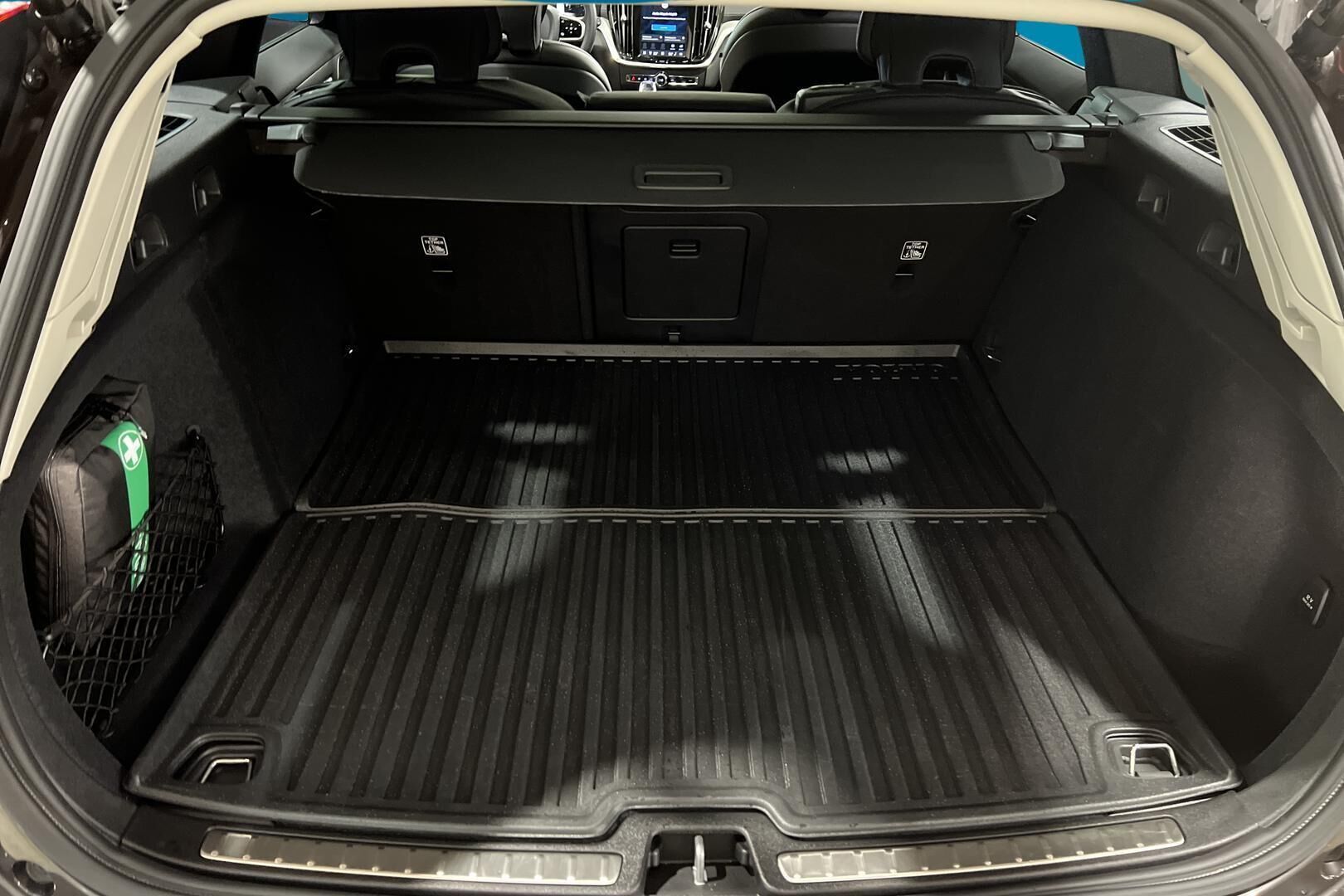 Volvo V60 iso kuva 12