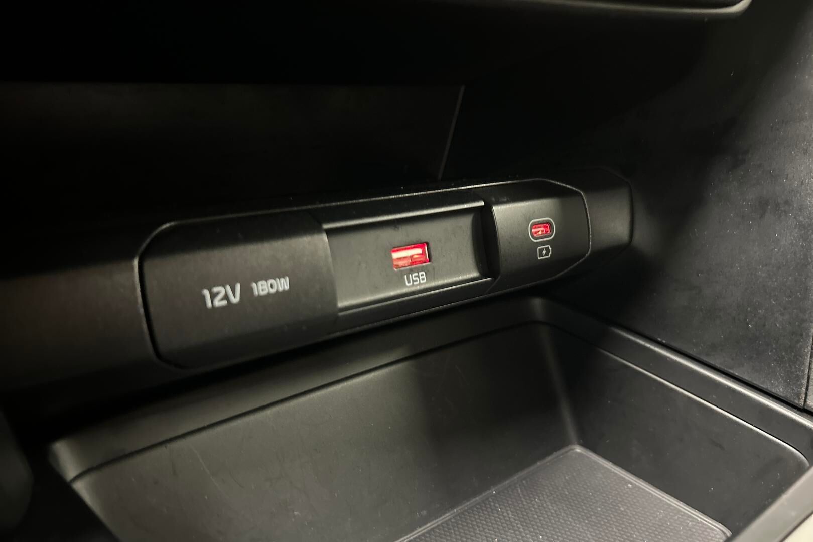 Kia Ceed iso kuva 11